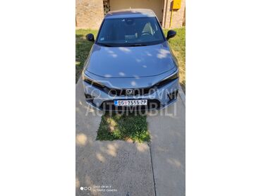 Honda Civic 2.0 Sport E-CVT, 31.000 €, 2022. Hečbek, Hibridni pogon (benzin) | 1993 cm3, 16.700 km, 135kW (184 KS), Automatski / poluautomatski, 4/5 vrata, 5 sedišta, Novi Beograd