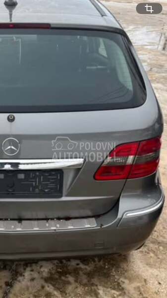 zadnji branik za Mercedes Benz B 150, B 160, B 170 ... od 2005. do 2011. god.