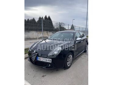 Alfa Romeo Giulietta 1.4 TB, 4.600 €, 2011. Hečbek, Benzin | 1368 cm3, 210.489 km, 88kW (120 KS), Manuelni 6 brzina, 4/5 vrata, 5 sedišta, Mladenovac