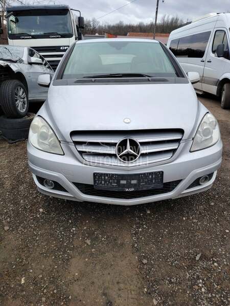 Hladnjak i posuda za Mercedes Benz B 150, B 170, B 180 ... od 2005. do 2011. god.