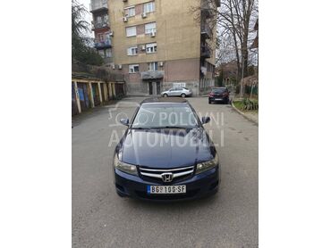 Honda Accord 4D sport 2.0, 2.000 €, 2005. Limuzina, Benzin + Gas (TNG) | 1998 cm3, 390.000 km, 114kW (155 KS), Manuelni 5 brzina, 4/5 vrata, 5 sedišta, Beograd