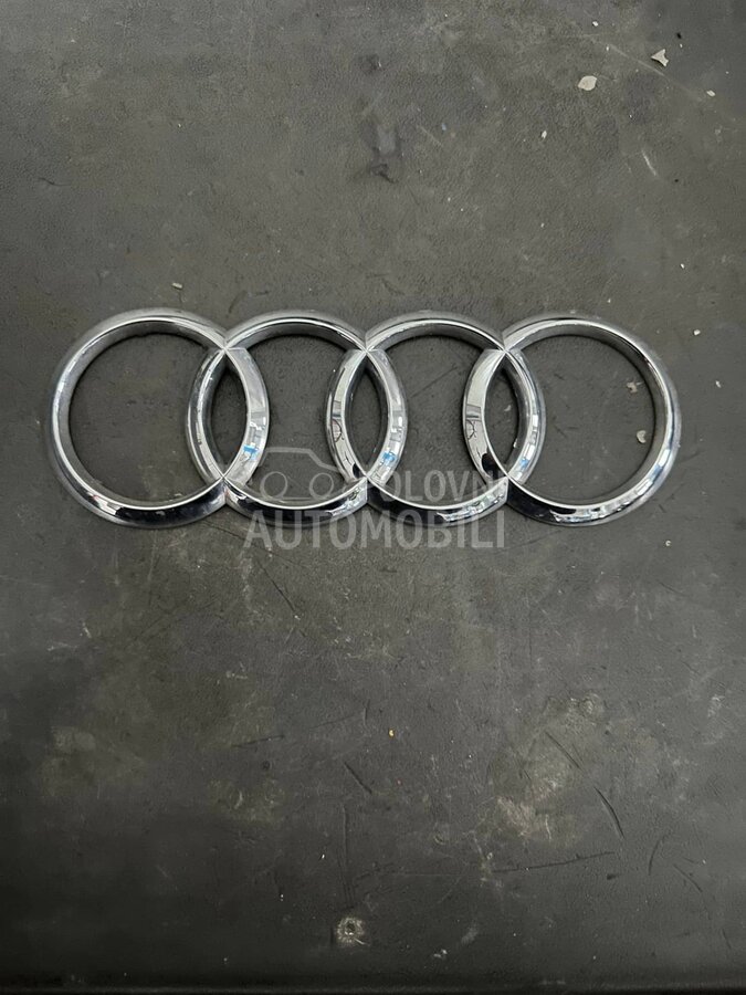 Znak na gepeku za Audi A6
