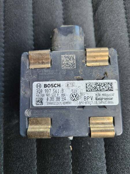 radar za Volkswagen Golf 7, Passat B8, T-Cross ...