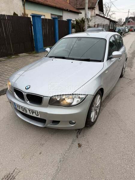 BMW 118 -  kompletan auto u delovima