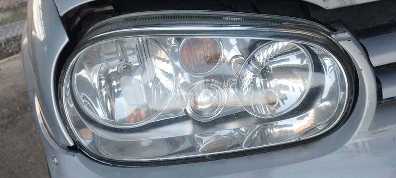 Farovi za Volkswagen Golf 4