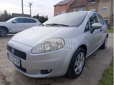 Fiat Grande Punto 1.3 mjet 5 v r a t a, 2.990 €, 2011. Hečbek, Dizel | 1248 cm3, 209.000 km, 55kW (75 KS), Manuelni 5 brzina, 4/5 vrata, 5 sedišta, Ruma
