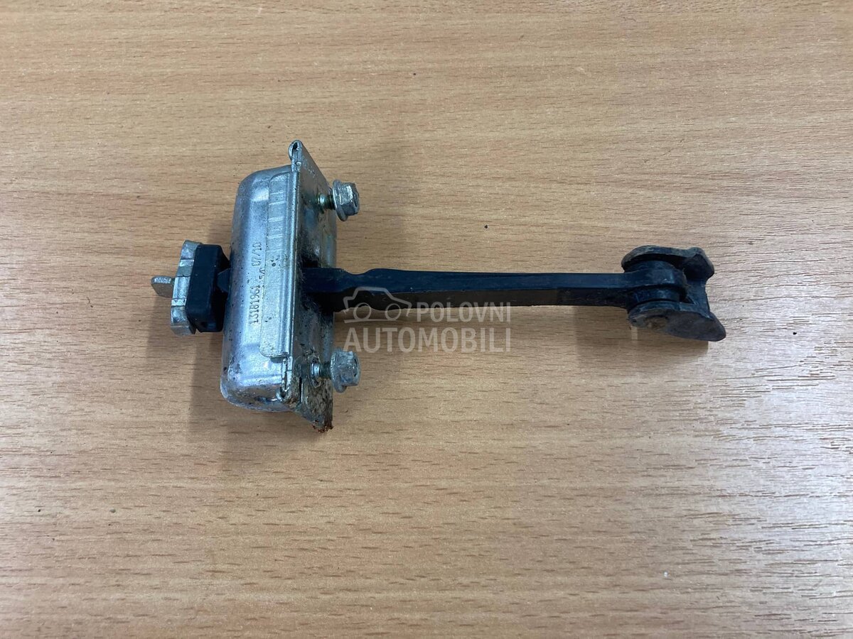 granicnik za Opel Corsa D