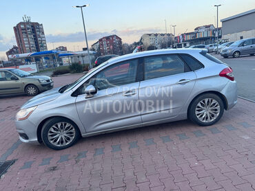 Citroen C4, 4.500 €, 2012. Hečbek, Dizel | 1560 cm3, 215.000 km, 82kW (111 KS), Automatski / poluautomatski, 4/5 vrata, 5 sedišta, Aleksandrovac