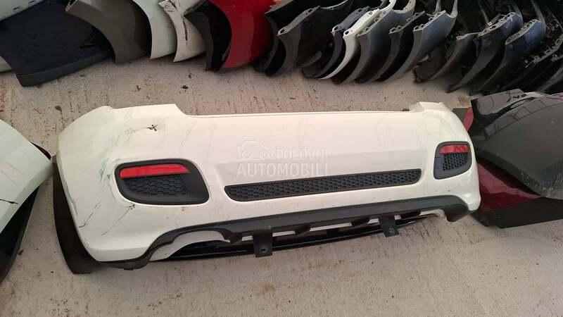 zadnji abart branik za Fiat 500
