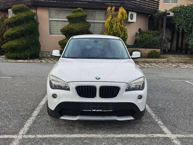 BMW X1 2011 photo 2