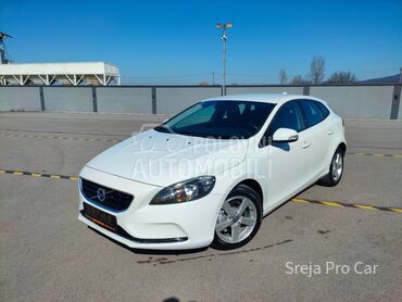 Volvo V40 1.6 D D2 (može zamena), 7.990 €, 2014. Hečbek, Dizel | 1560 cm3, 248.182 km, 84kW (114 KS), Manuelni 6 brzina, 4/5 vrata, 5 sedišta, Petrovac na Mlavi