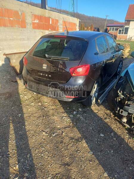 Seat Ibiza 2010. god. -  kompletan auto u delovima