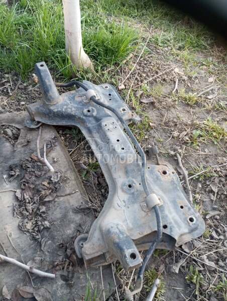 prednji most za Opel Corsa D