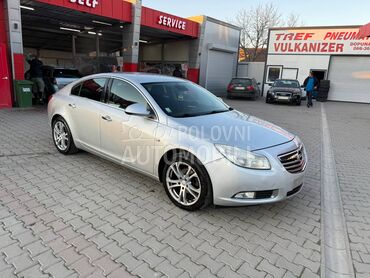 Opel Insignia 2.0 Cdti Cosmo (može zamena), 4.699 €, 2011. Limuzina, Dizel | 1956 cm3, 191.000 km, 96kW (131 KS), Manuelni 6 brzina, 4/5 vrata, 5 sedišta, Smederevska Palanka