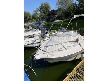 Quicksilver 470 Cruiser, 12.800 €, 2008. , Čamac, Plastika, Dužina: 4.7 m, Širina: 2.37 m, Visina: 1.7 m, Beograd