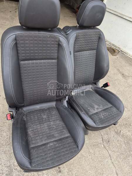 Sedista polukoza GTC za Opel Astra J