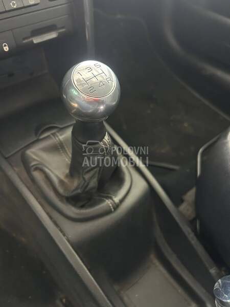 Alu rucica menjaca i pedale za Peugeot 207 od 2005. do 2012. god.