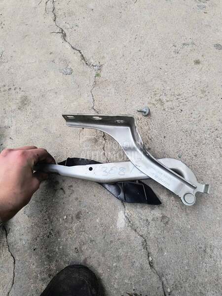 Sarka haube desna za Peugeot 308