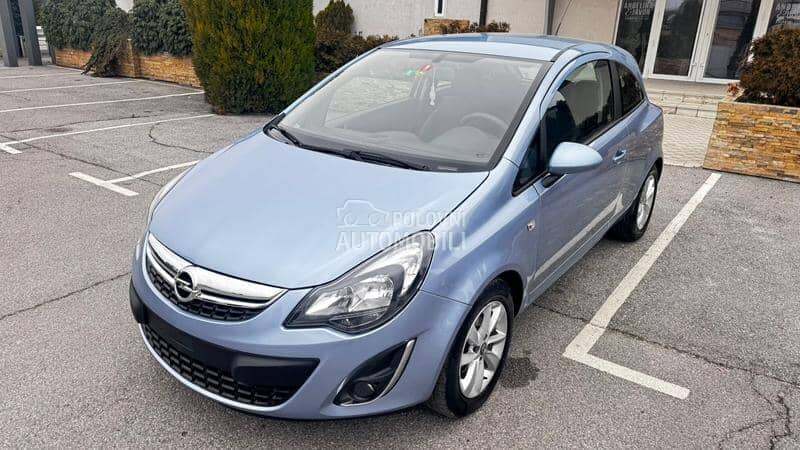 Opel Corsa A 2012. god. -  kompletan auto u delovima