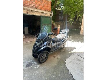 Piaggio MP3, 1.600 €, 2006. , 125 cm3, 38.000 km, 11kW (15 KS), Scooter, Beograd