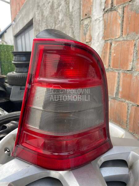 desno stop svetlo za Mercedes Benz A Klasa