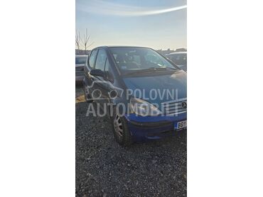 Mercedes Benz A 160 A160, 800 €, 2002. Limuzina, Benzin | 1598 cm3, 227.748 km, 75kW (102 KS), Manuelni 5 brzina, 4/5 vrata, 5 sedišta, Beograd