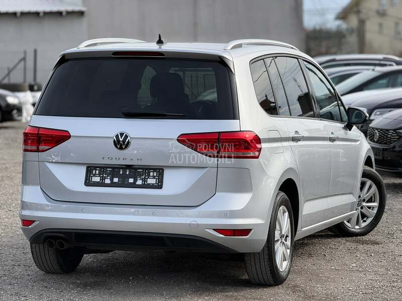 Volkswagen Touran 2023 photo 2