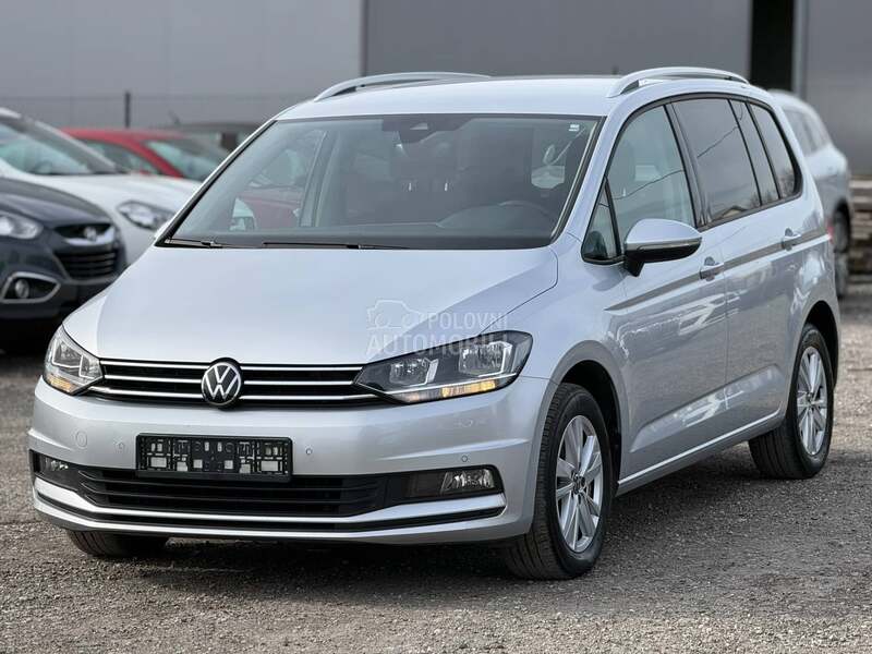 Volkswagen Touran 2023 photo 4