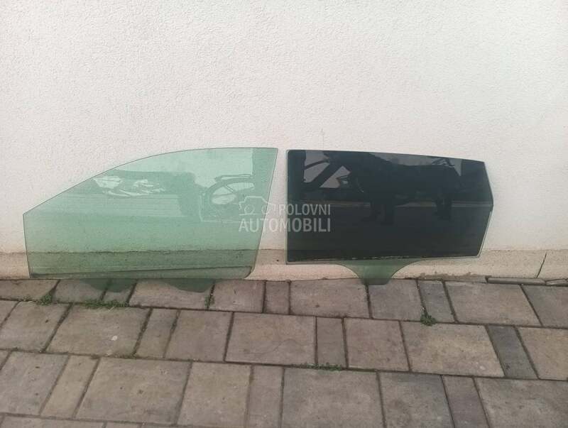 Bočna leva stakla za Mercedes Benz B 180 od 2013. do 2018. god.