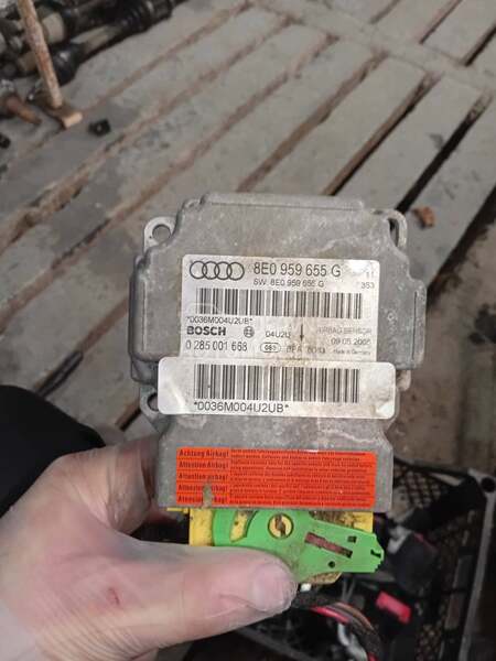 Air bag centrala za Audi A4 od 2005. do 2008. god.