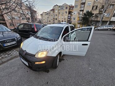 Fiat Panda N1- METAN -P.SENZ (može zamena), 4.790 €, 2017. Hečbek, Benzin + Metan (CNG) | 875 cm3, 201.600 km, 62kW (84 KS), Manuelni 5 brzina, 4/5 vrata, 2 sedišta, Karaburma