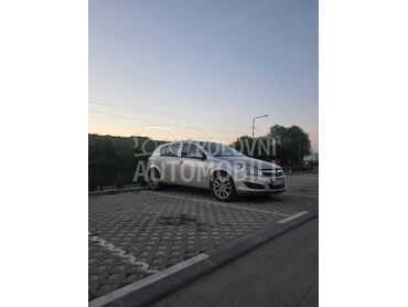 Opel Astra H reg god dana (može zamena), 2.700 €, 2010. Hečbek, Benzin | 1598 cm3, 190.000 km, 85kW (116 KS), Manuelni 5 brzina, 4/5 vrata, 5 sedišta, Kragujevac