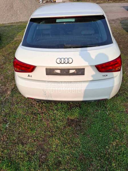 gepek vrata za Audi A1