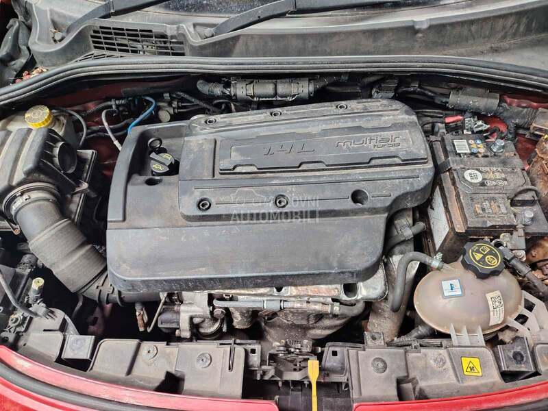Poklopac motora za Fiat 500X