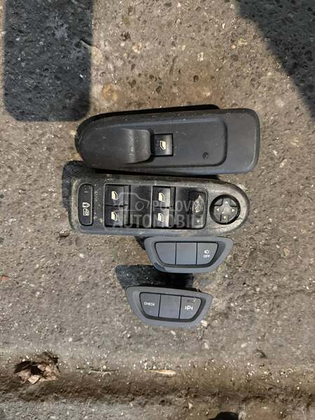 Komande prekidaca prozora za Citroen C5 od 2008. do 2016. god.