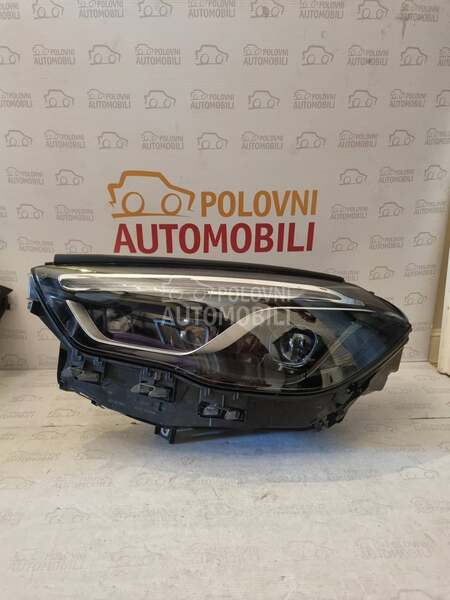 Levi led multibeam far za Mercedes Benz GLA Klasa od 2019. do 2025. god.