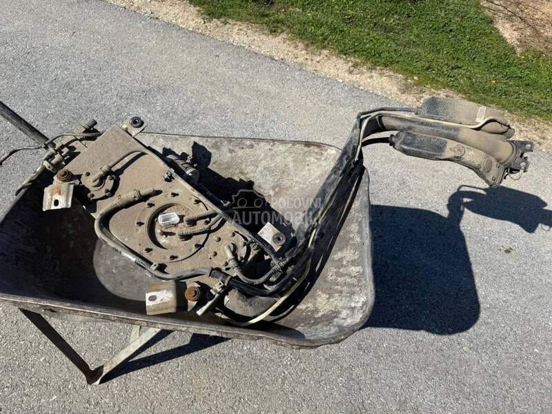 pumpa benzina za Volkswagen Caddy, Passat B7, Touran