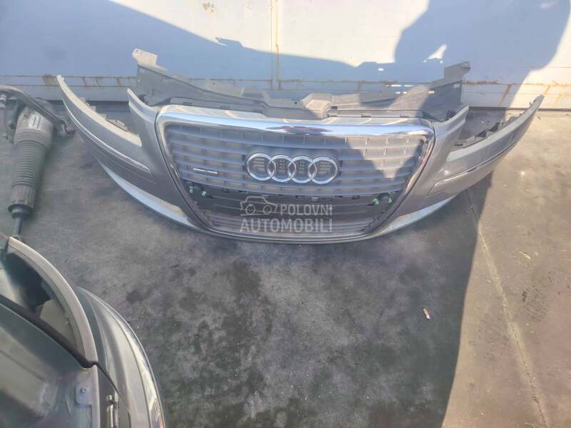 Branik za Audi A8 od 2003. do 2009. god.