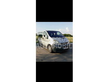 Opel Vivaro (može zamena), 5.700 €, 2005. , 314.000 km, Putnički kombi, Dizel, 1980 cm3, Manuelni menjač, Obrenovac