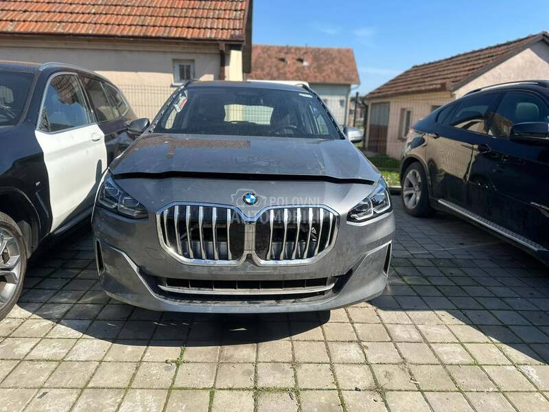 BMW 218 U2 2025. god. -  kompletan auto u delovima