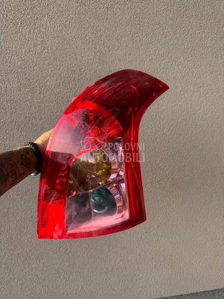 Štop Lampe za Suzuki Swift od 2005. do 2010. god.