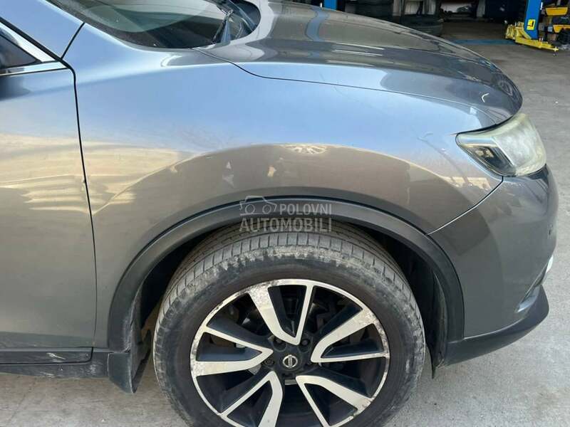 Krilo desno sivo za Nissan X-Trail od 2013. do 2022. god.