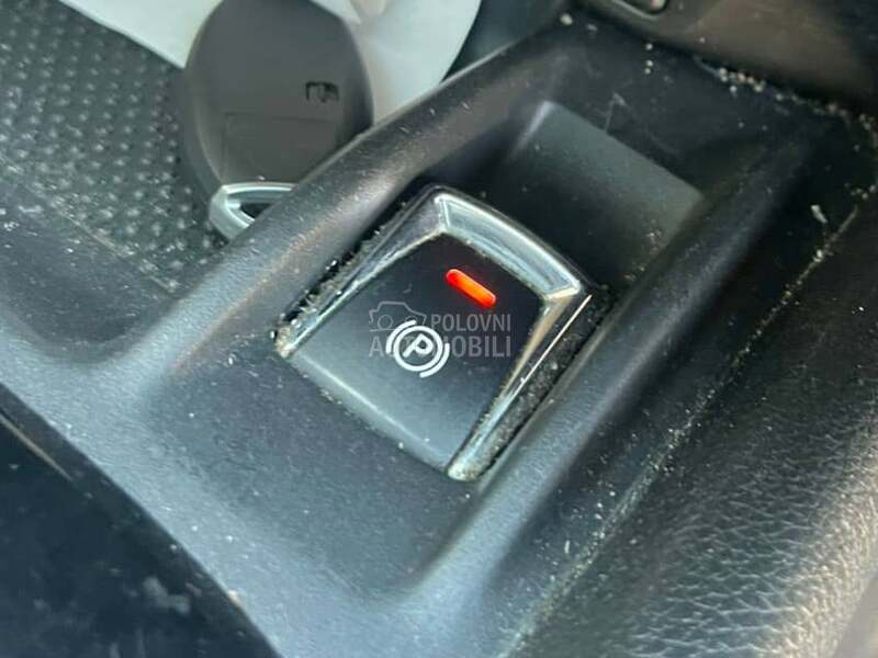 Prekidač ručne kočnice za Nissan X-Trail od 2013. do 2022. god.