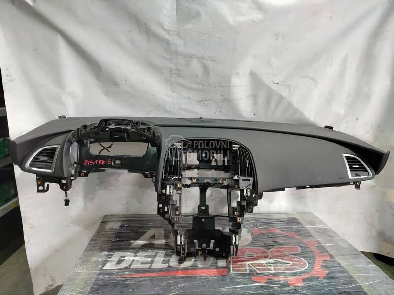Instrument tabla za Opel Astra J od 2009. do 2015. god.
