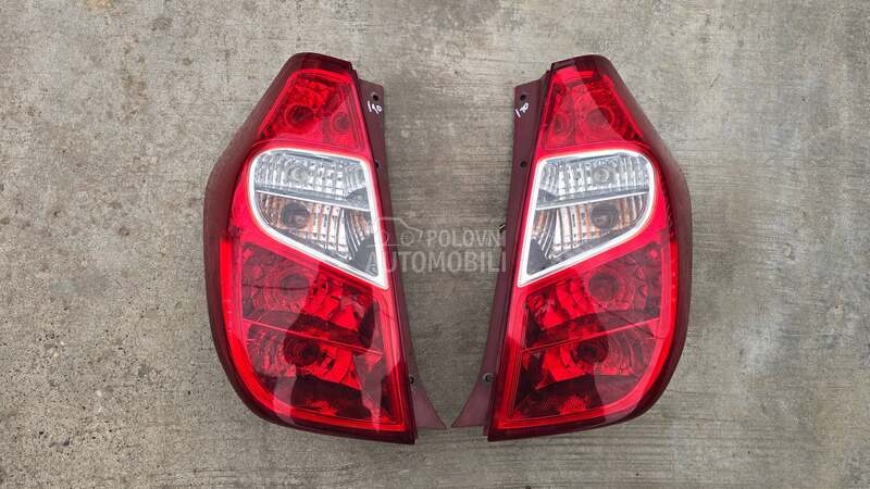 Stop svetla i stop lampe za Hyundai i10