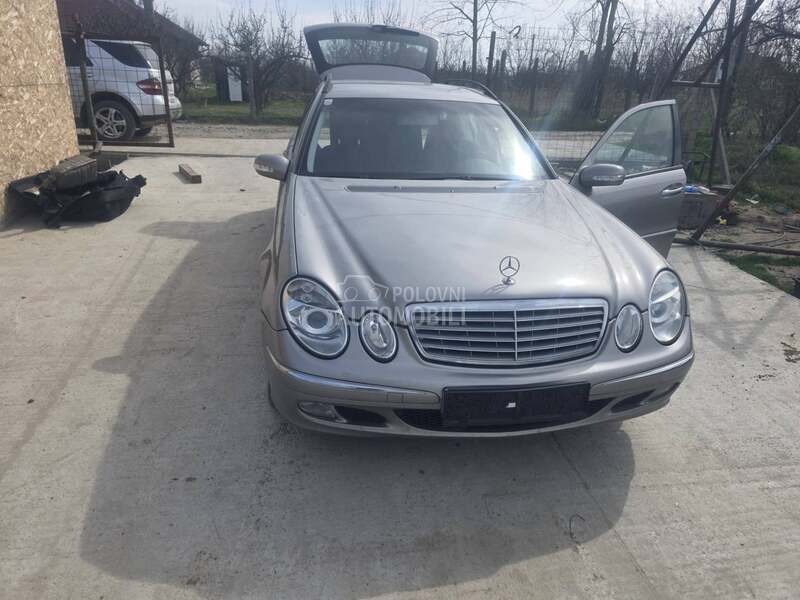 Mercedes Benz E 220 2005. god. -  kompletan auto u delovima