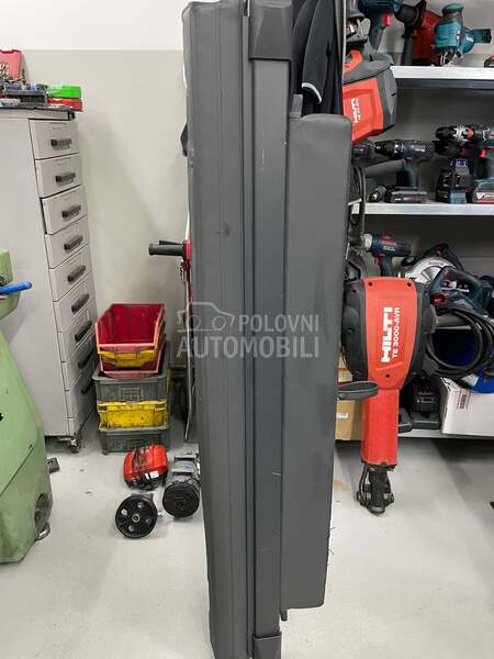 Roletna Gepeka za Volvo V50