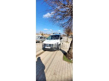 Volkswagen Caddy Maxi 1.4tgi, 8.300 €, 2016. , 220.000 km, Dostavni kombi do 3.5t, Benzin + Metan (CNG), 1395 cm3, Manuelni menjač, Paraćin