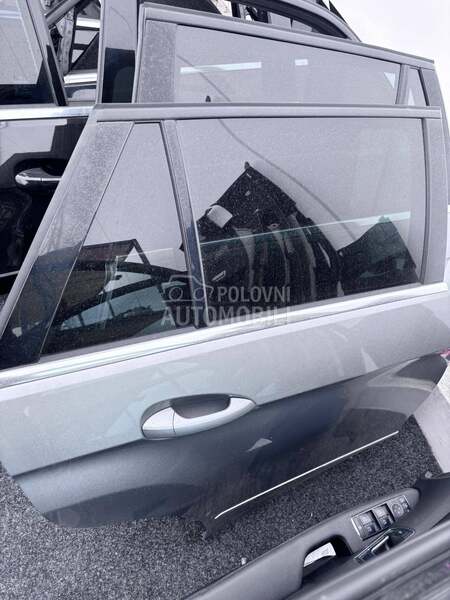 zadnja desna vrata za Mercedes Benz E Klasa od 2009. do 2015. god.