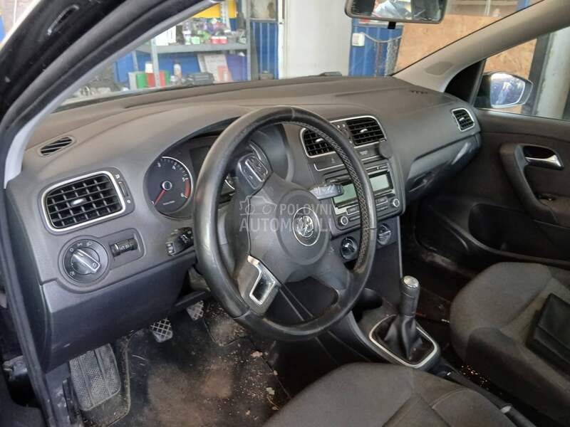 instrumen tabla za Volkswagen Polo od 2009. do 2014. god.